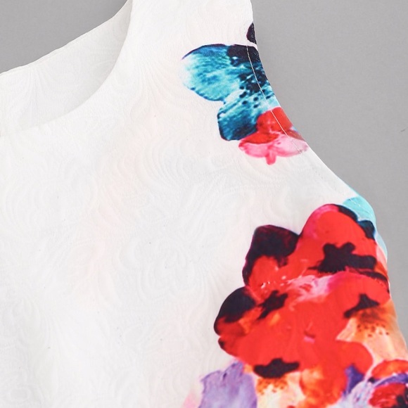 Adorable Floral Dress - Picture 3 of 5